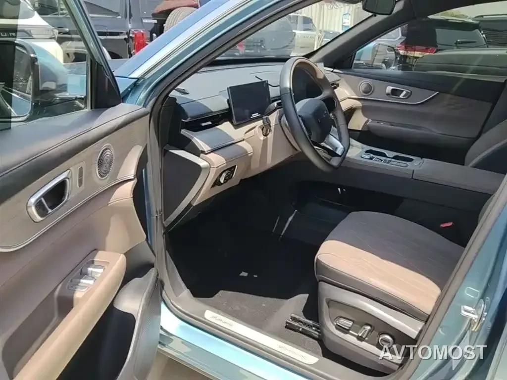 Chery Tiggo 8 PLUS C-DM 2025 1.5T 116km Premium 5-Seater — фото 15