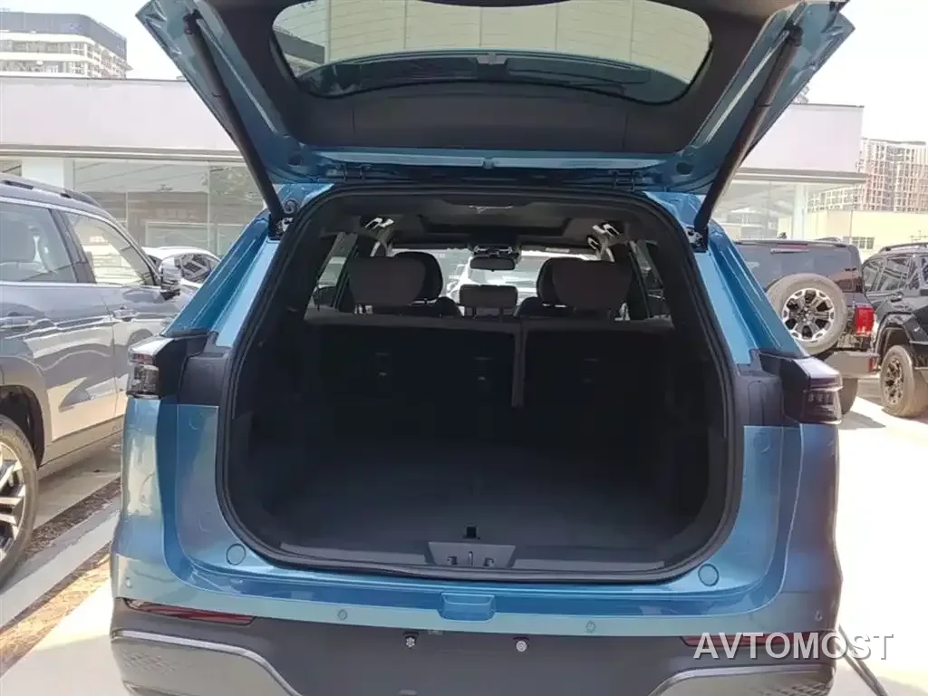Chery Tiggo 8 PLUS C-DM 2025 1.5T 116km Premium 5-Seater — фото 17