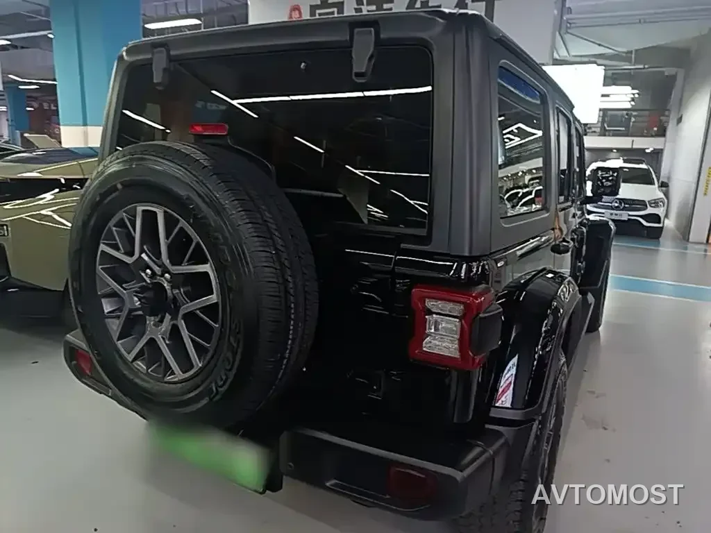 Jeep Wrangler 4xe 2021 4-Door 2.0T 4xe Sahara Launch Edition — фото 5