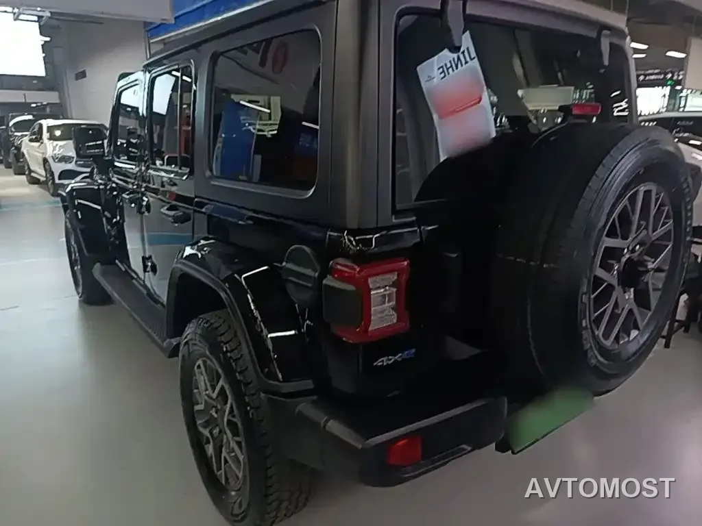 Jeep Wrangler 4xe 2021 4-Door 2.0T 4xe Sahara Launch Edition — фото 18