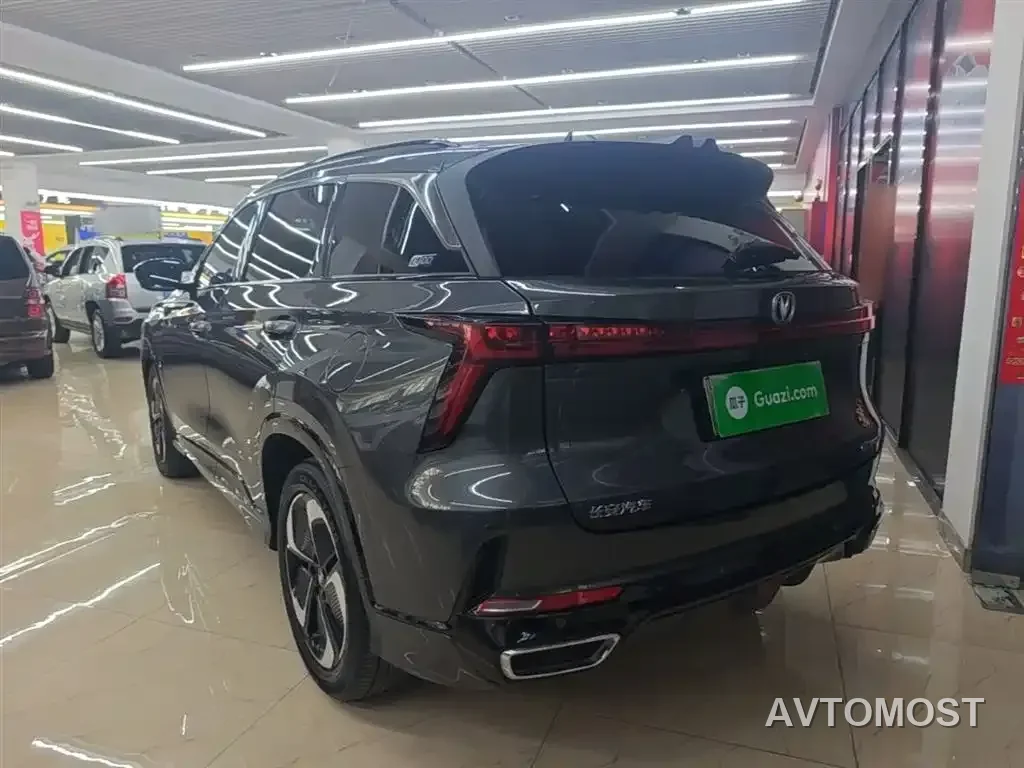 Changan CS75 PLUS iDD 2023 Smart Electric iDD Intelligent Leader Model — фото 5