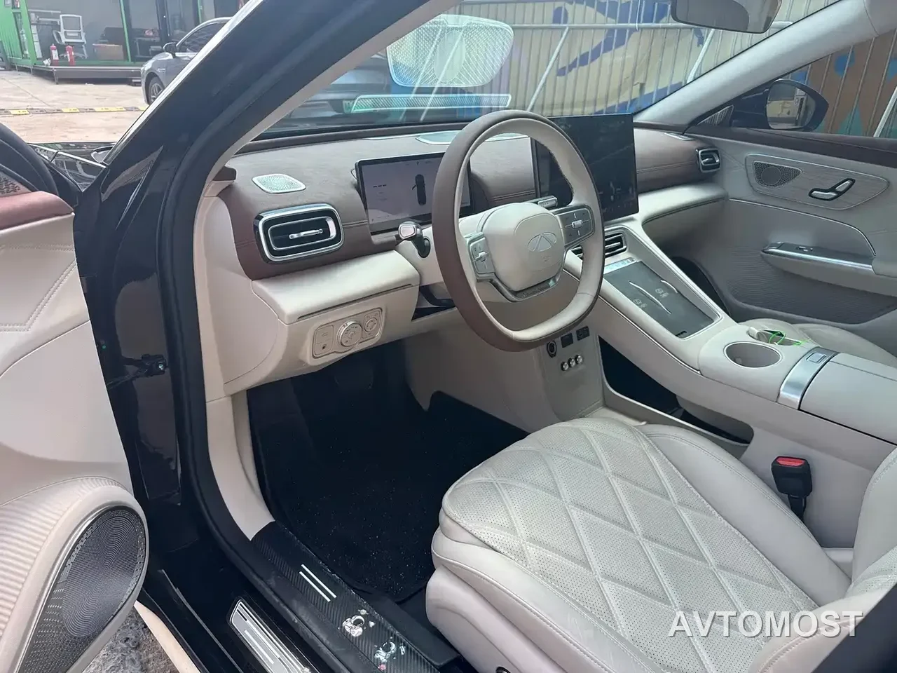 Chery Fengyun A9L 2025 260 Ultra Long Range Luxury Edition — фото 17