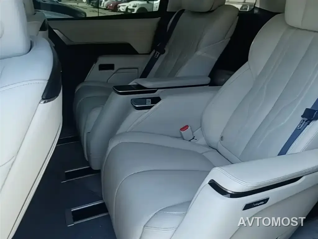 Buick Century 2023 2.0T 7-Seater World Edition — фото 11