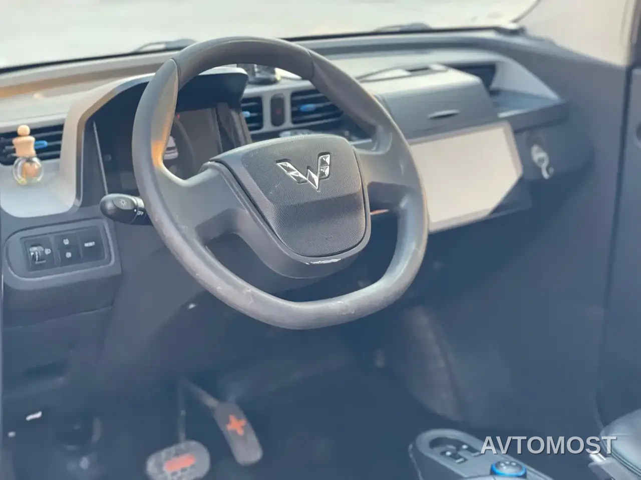 Wuling Motors Hongguang MINIEV 2021 Macaron Fashion Edition (NMC Lithium) — фото 6