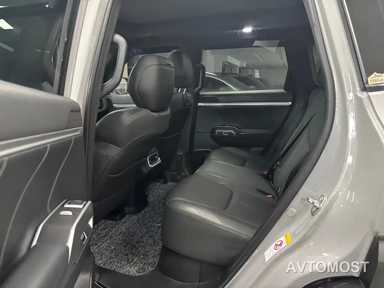 Deepal Deep Blue G318 2024 AWD Air Suspension Edition — фото 10