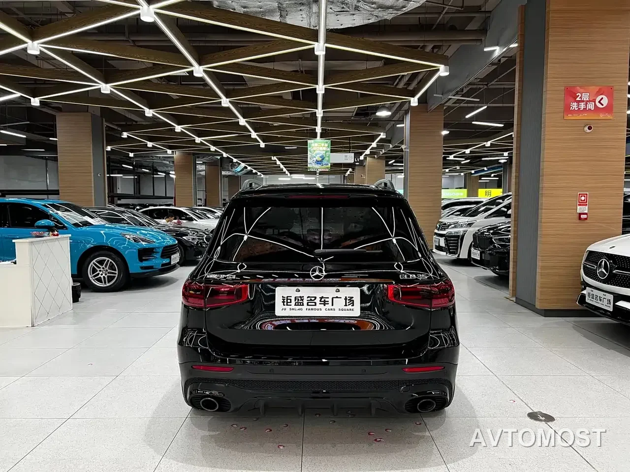 Mercedes-Benz GLB AMG 2024 AMG GLB 35 4MATIC — фото 4