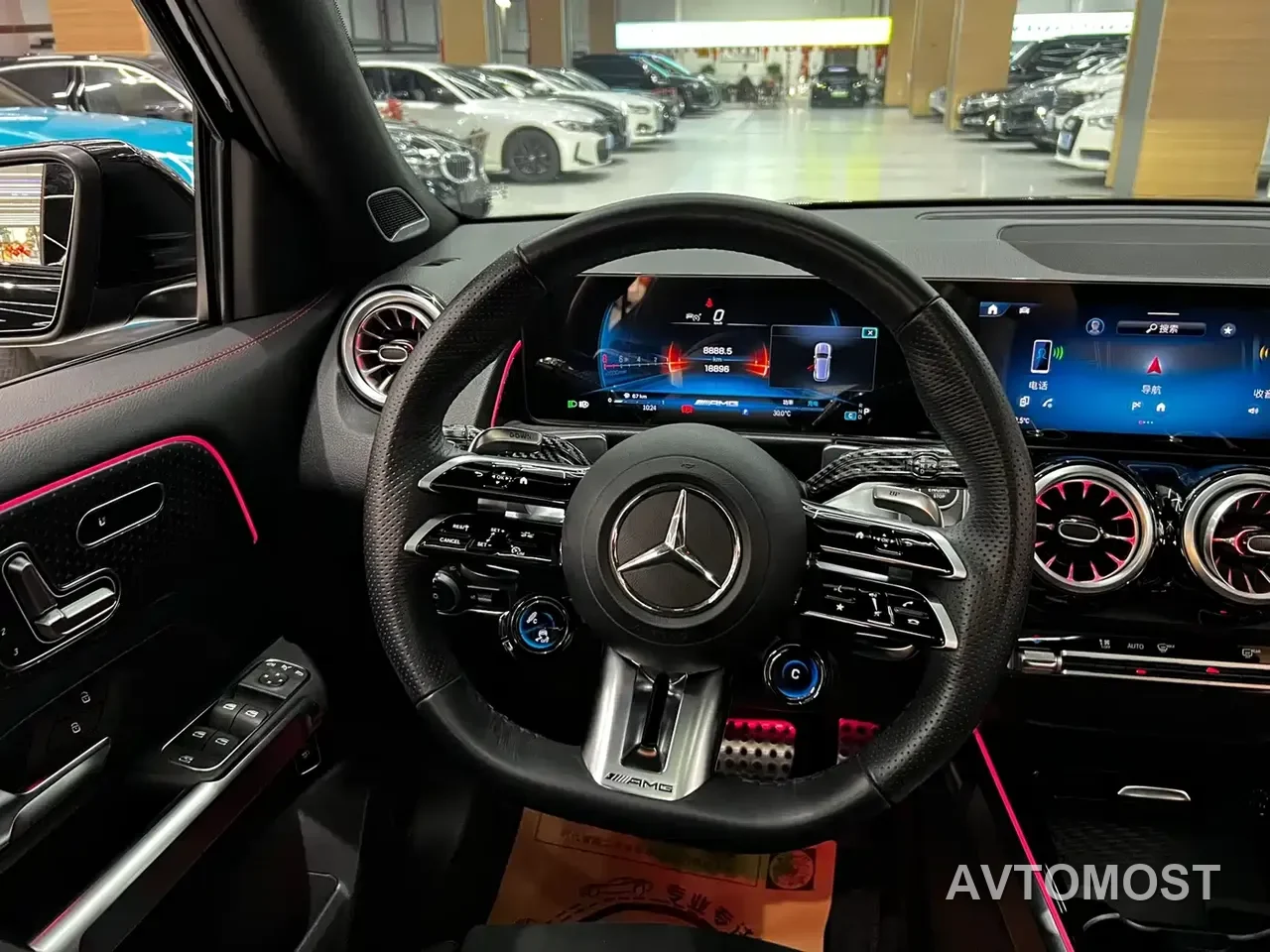 Mercedes-Benz GLB AMG 2024 AMG GLB 35 4MATIC — фото 7
