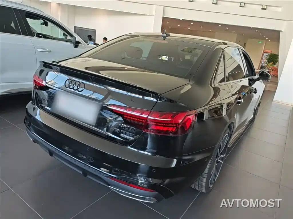 Audi A4L 2023 45 TFSI quattro Premium Sport — фото 7