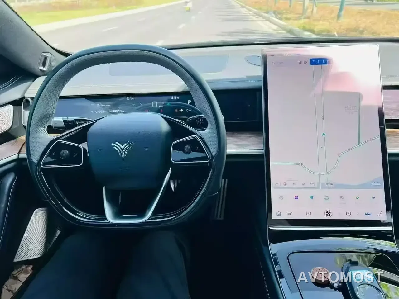 Nezha S 2022 Model Extended Range 1160km RWD Medium Edition — фото 4