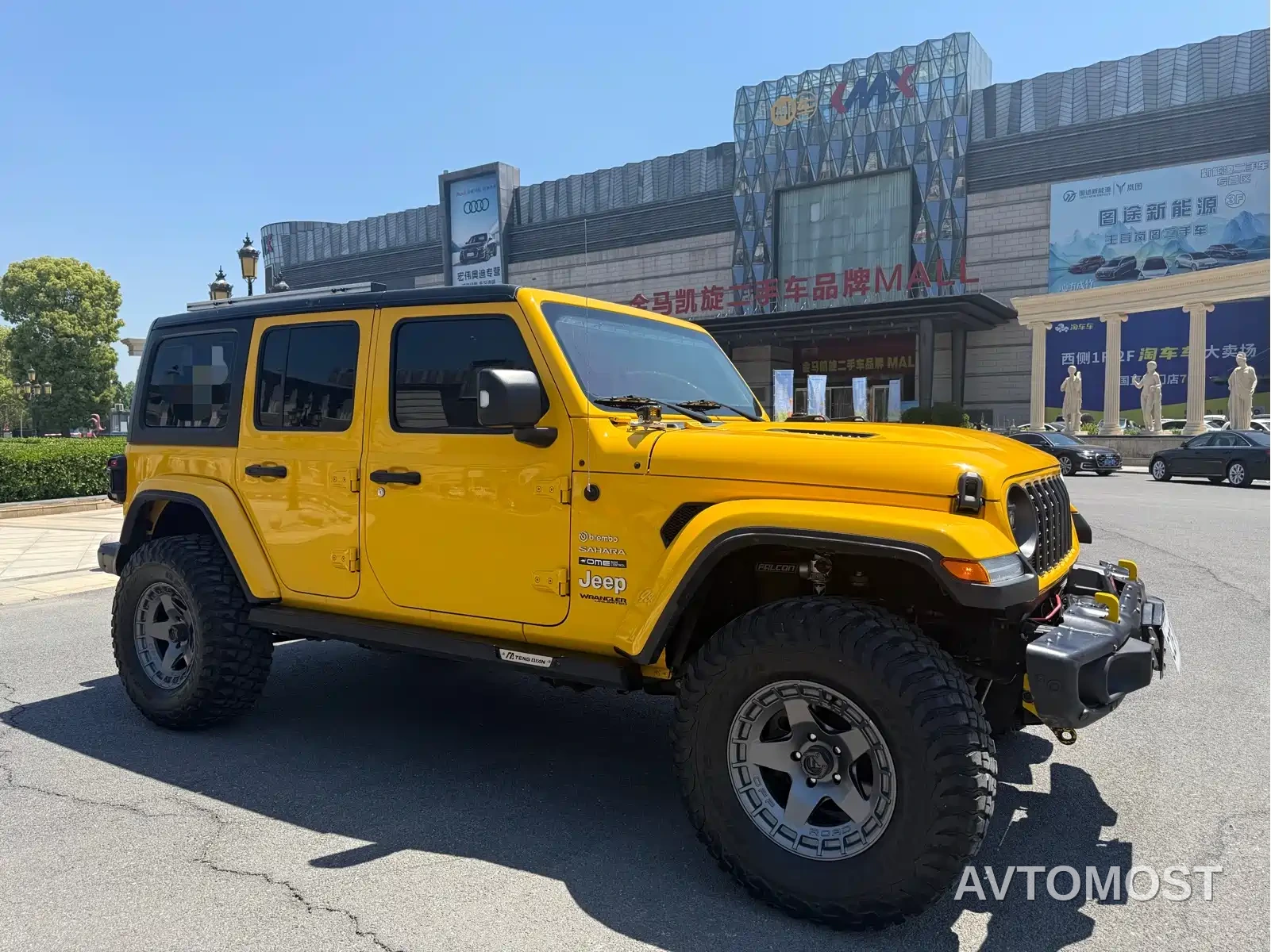 Jeep Wrangler 2021 2.0T Sahara Four-Door — фото 3