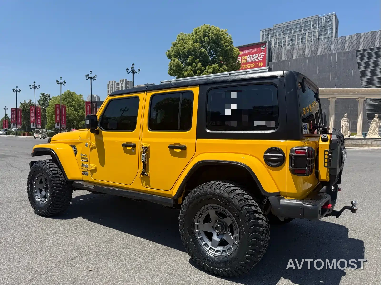 Jeep Wrangler 2021 2.0T Sahara Four-Door — фото 7