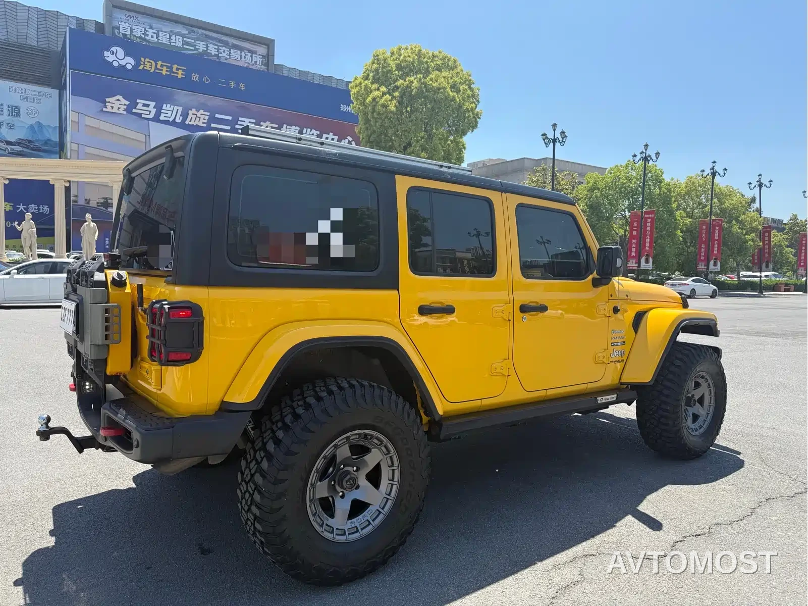 Jeep Wrangler 2021 2.0T Sahara Four-Door — фото 9