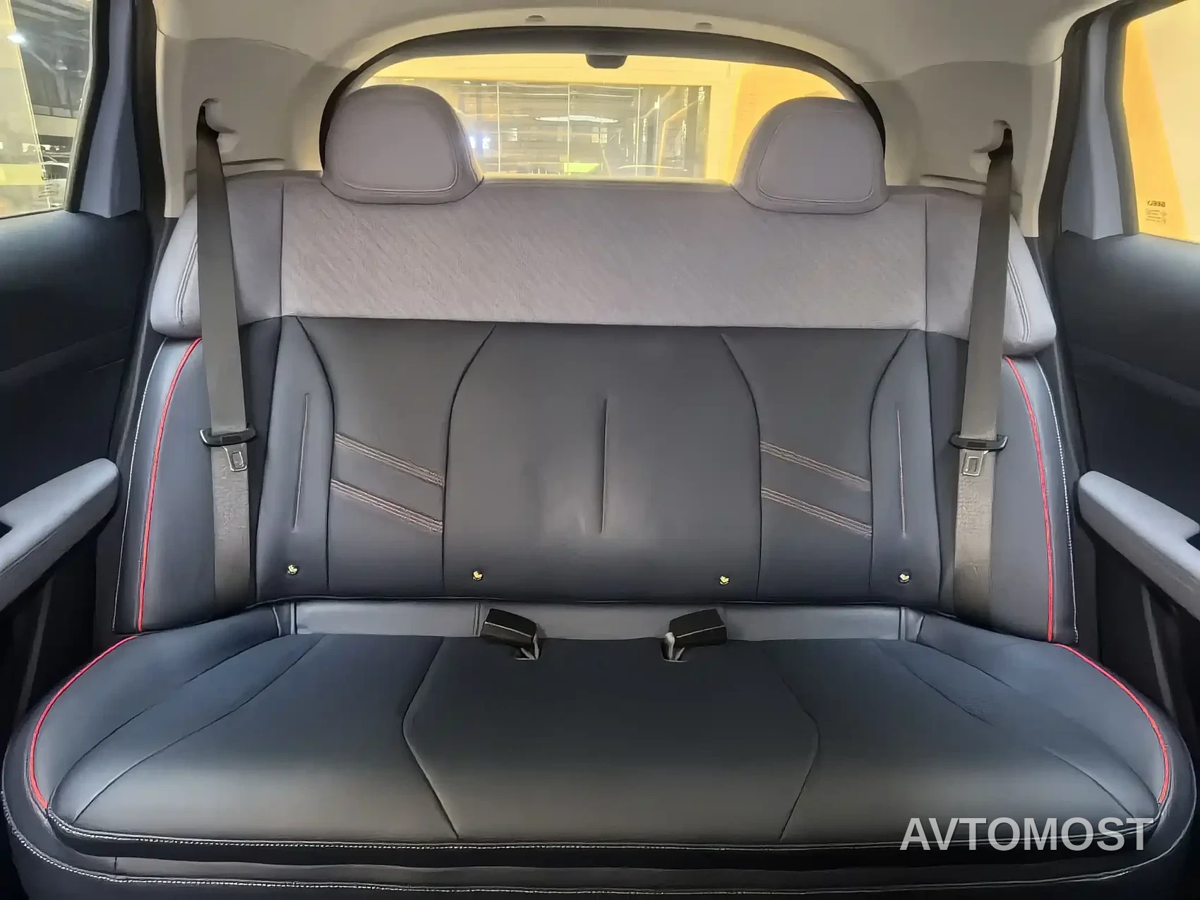 Geely Geometry E Firefly 2022 320KM Well-behaved Tiger 4-seater — фото 12