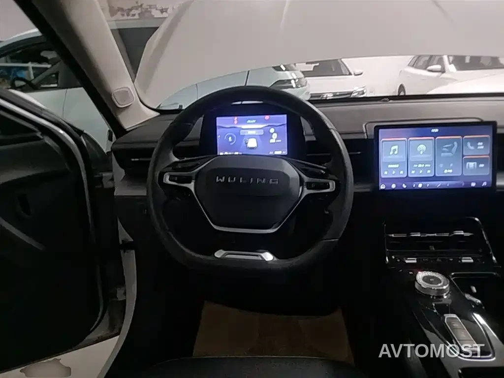 Wuling E5 2024 410km Standard Edition — фото 11