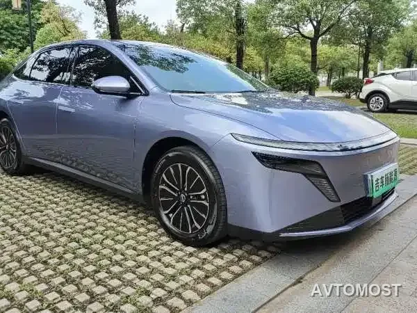 Nissan N6 2025 Mid Configuration — фото 3