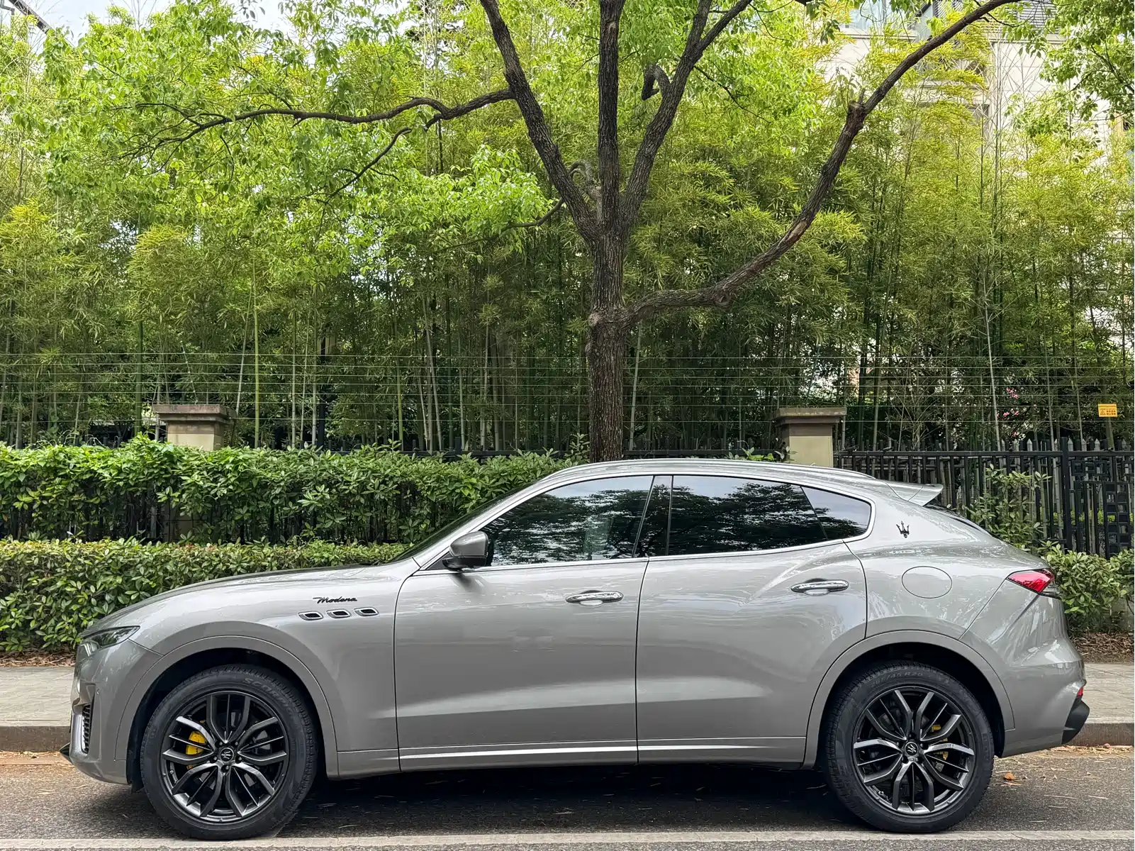 Maserati Levante 2022 3.0T Modena — фото 3