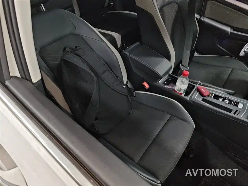 Volkswagen Golf 2021 280TSI DSG Pro — фото 25