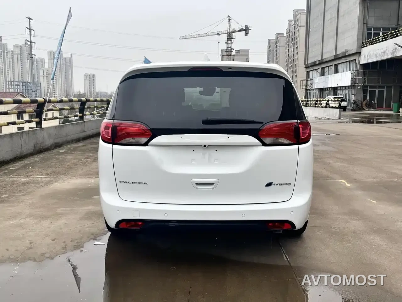 Chrysler Grand Caravan PHEV (Import) 2019 3.6L Plug-in Hybrid — фото 2