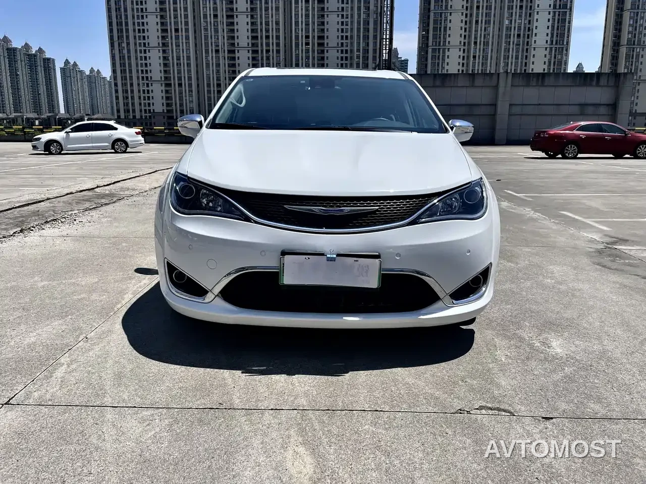 Chrysler Grand Caravan PHEV (Import) 2019 3.6L Plug-in Hybrid — фото 3