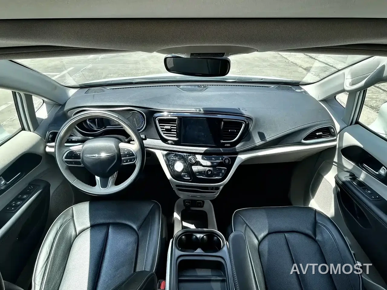 Chrysler Grand Caravan PHEV (Import) 2019 3.6L Plug-in Hybrid — фото 14