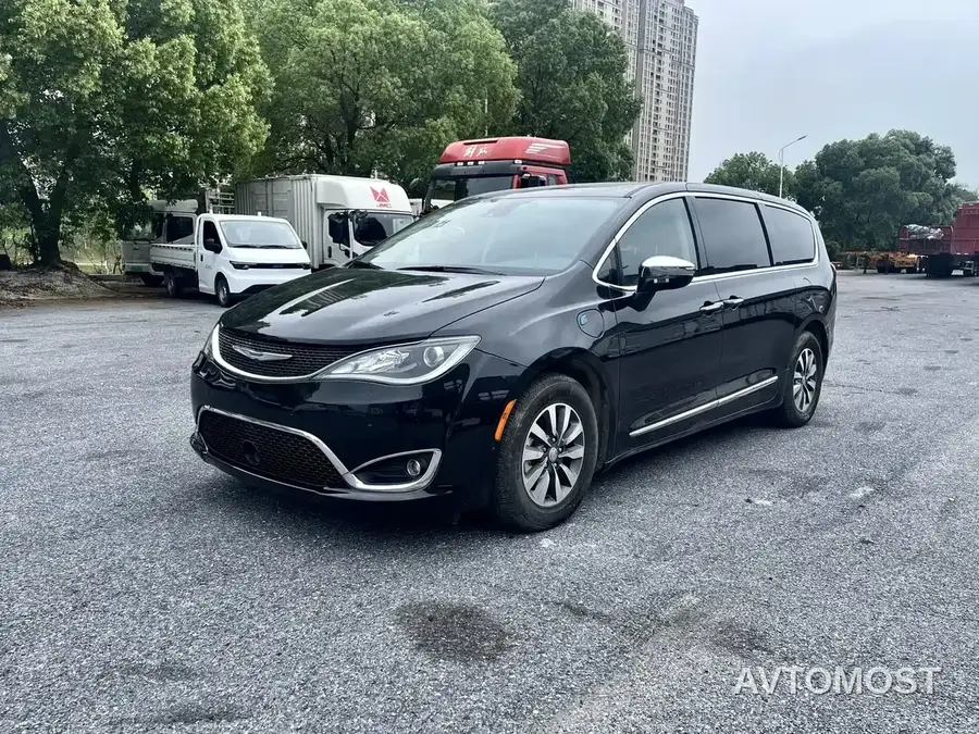 Chrysler Grand Caravan PHEV (Import) 2019 3.6L Plug-in Hybrid