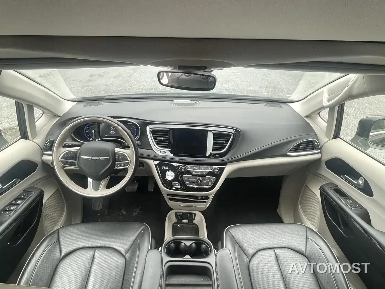Chrysler Grand Caravan PHEV (Import) 2019 3.6L Plug-in Hybrid — фото 13