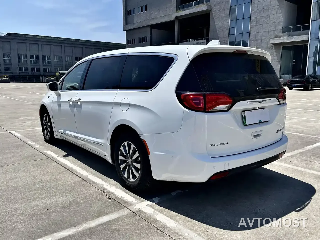 Chrysler Grand Caravan PHEV (Import) 2019 3.6L Plug-in Hybrid — фото 7