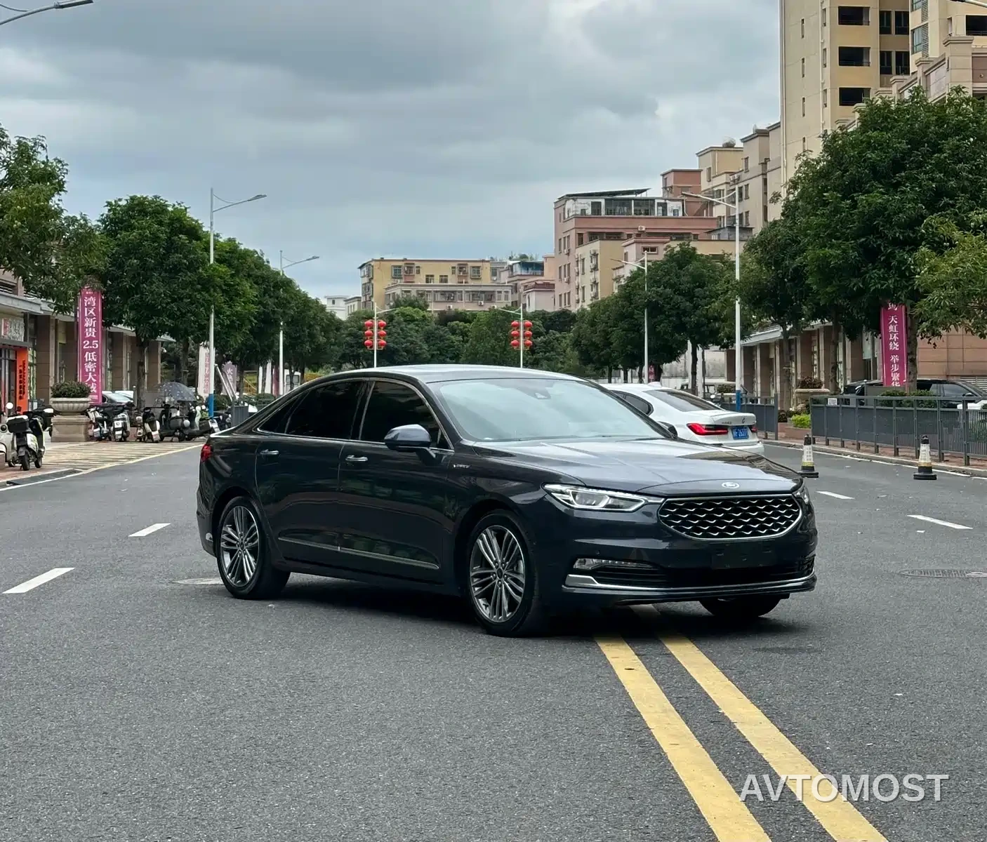 Ford Taurus 2019 EcoBoost 245 Vignale Ultimate Edition — фото 3