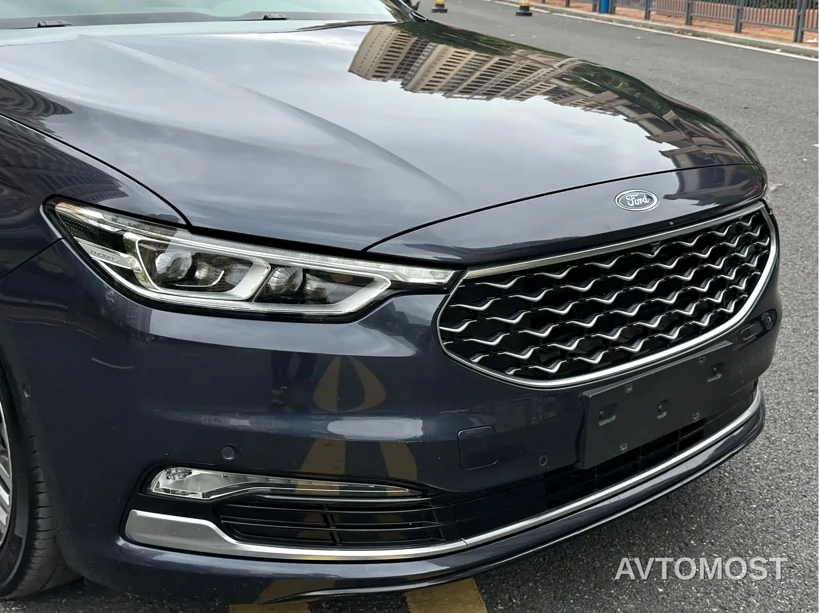 Ford Taurus 2019 EcoBoost 245 Vignale Ultimate Edition — фото 6