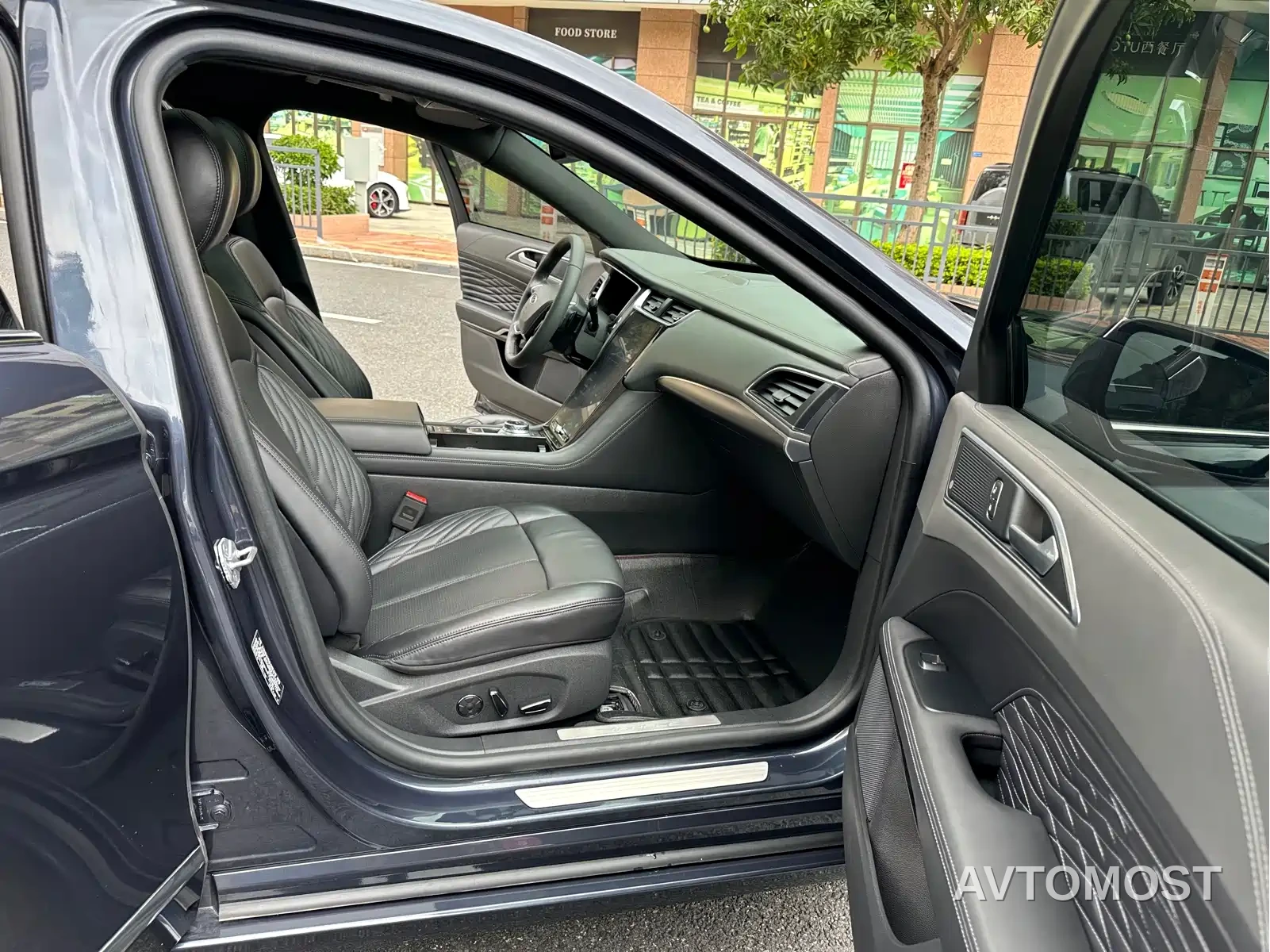 Ford Taurus 2019 EcoBoost 245 Vignale Ultimate Edition — фото 30