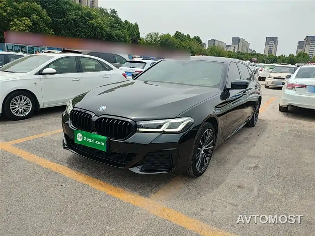 BMW 5 Series 2022 Model Second Facelift 530Li Leading M Sport Package — фото 2