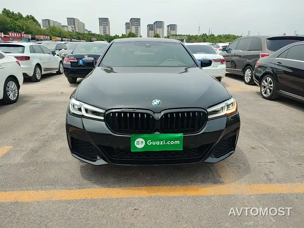 BMW 5 Series 2022 Model Second Facelift 530Li Leading M Sport Package — фото 3