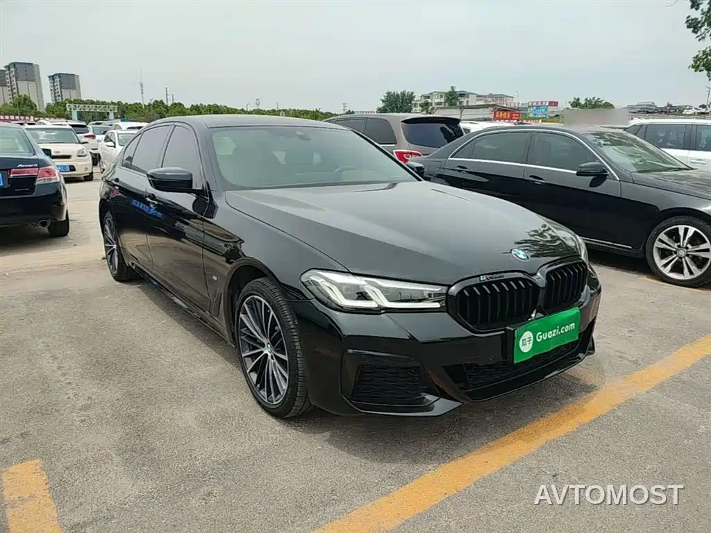 BMW 5 Series 2022 Model Second Facelift 530Li Leading M Sport Package — фото 4