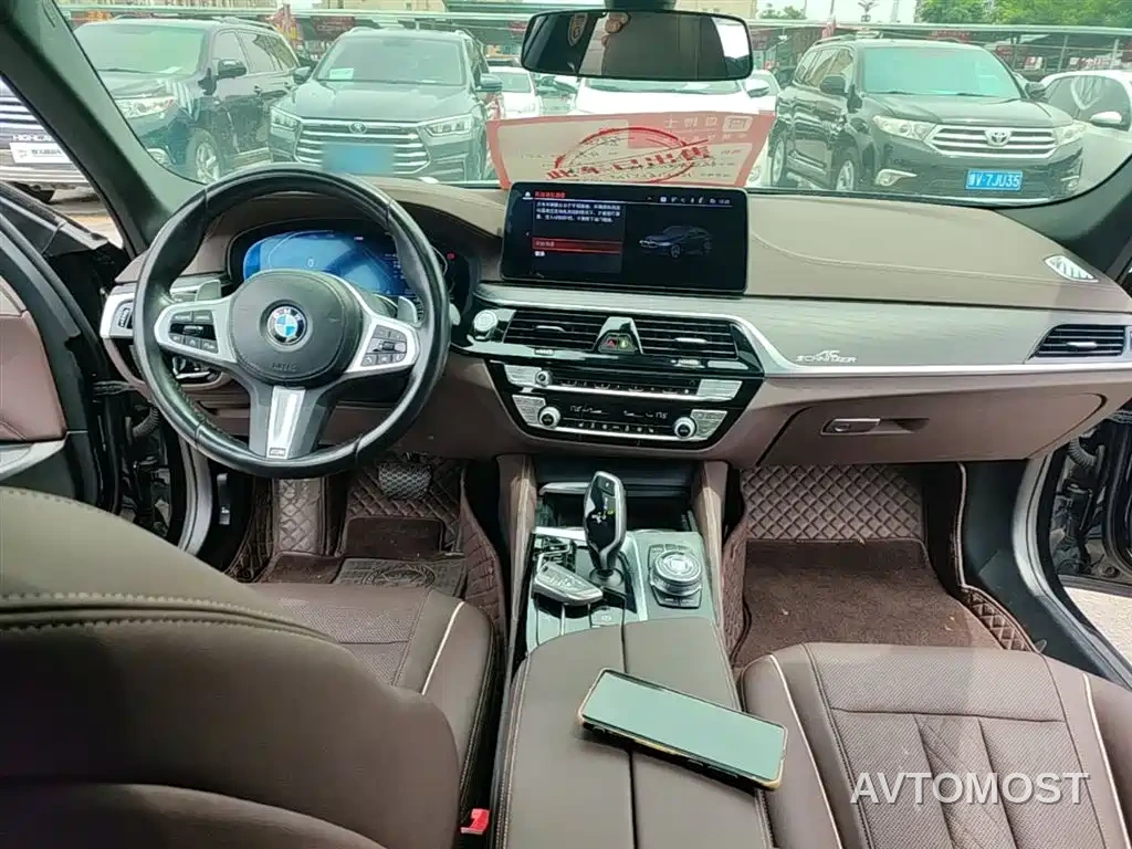 BMW 5 Series 2022 Model Second Facelift 530Li Leading M Sport Package — фото 10
