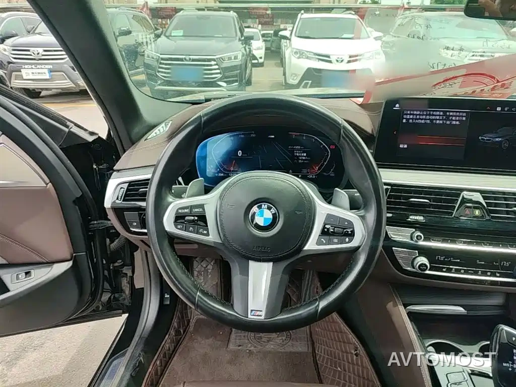 BMW 5 Series 2022 Model Second Facelift 530Li Leading M Sport Package — фото 11