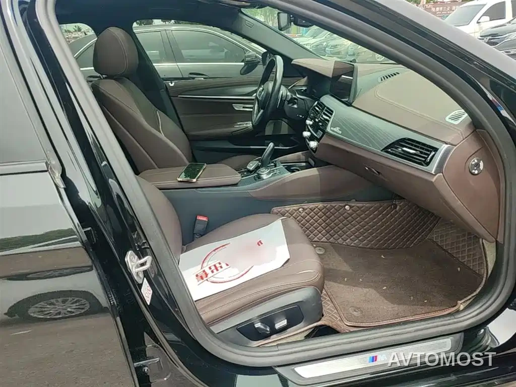 BMW 5 Series 2022 Model Second Facelift 530Li Leading M Sport Package — фото 25