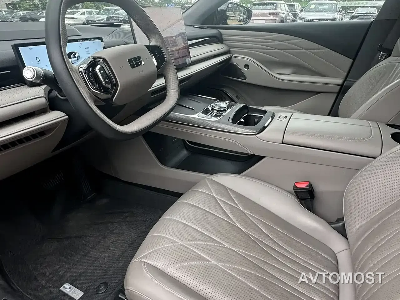 Geely Galaxy Xingyao 8 2025 130km EM-i Premium Edition — фото 2