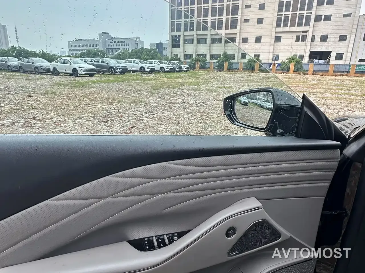 Geely Galaxy Xingyao 8 2025 130km EM-i Premium Edition — фото 8