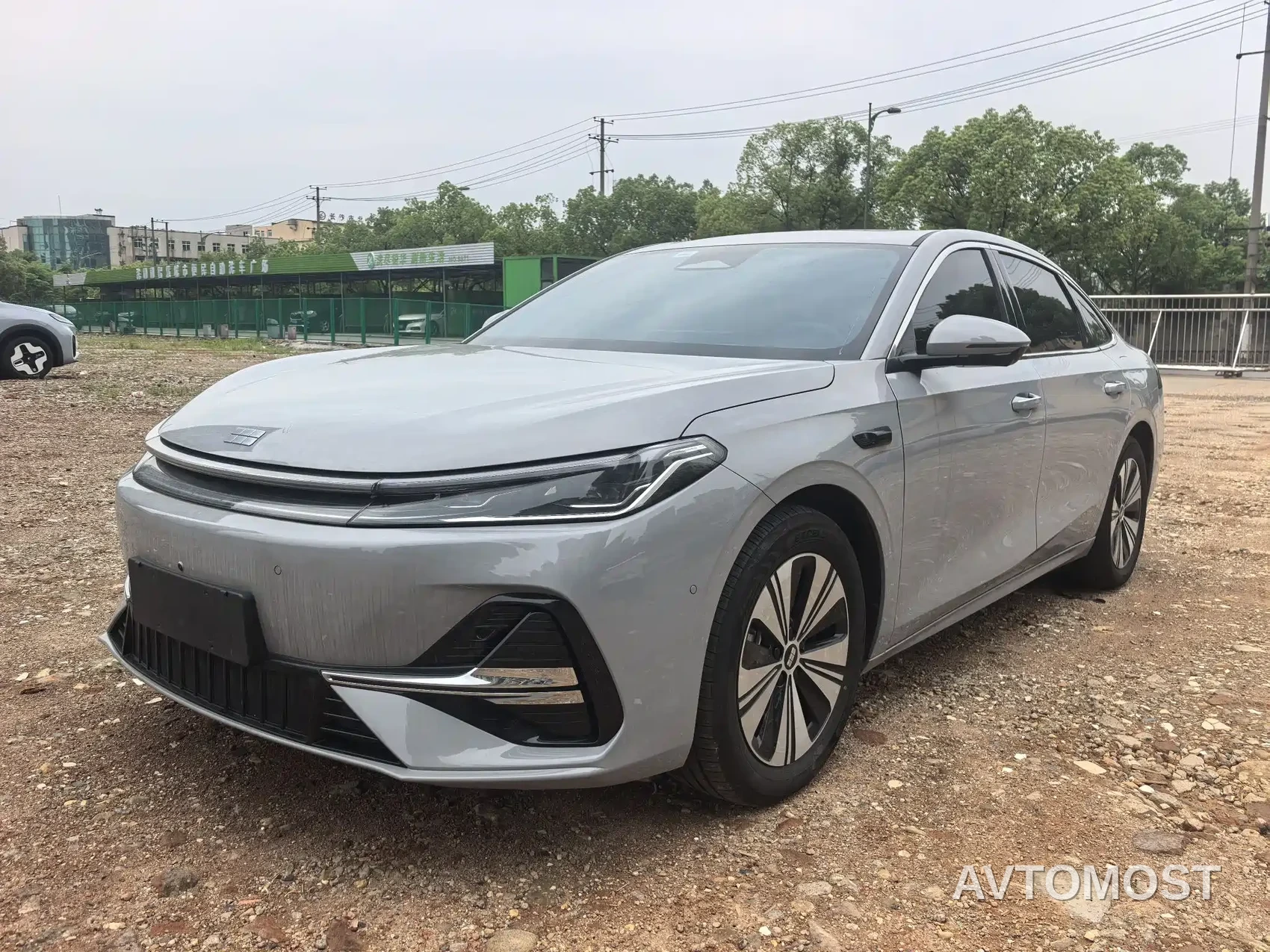 Geely Galaxy A7 2025 EM-i 70km Explorer Edition — фото 1