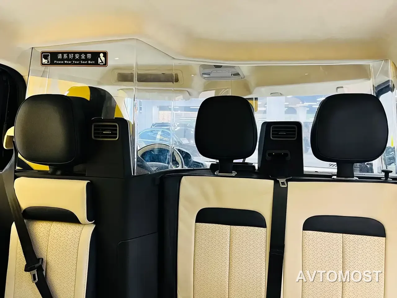 LEVC TX 2022 TX5 Extended Range Freedom Edition — фото 13