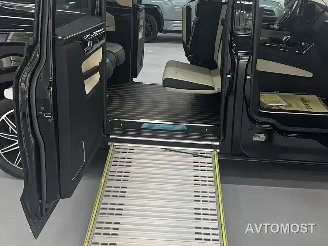 LEVC TX 2022 TX5 Extended Range Freedom Edition — фото 18