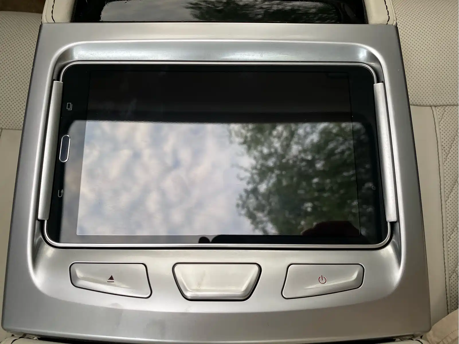 BMW 7 Series 2022 740Li xDrive Executive Luxury Package — фото 27