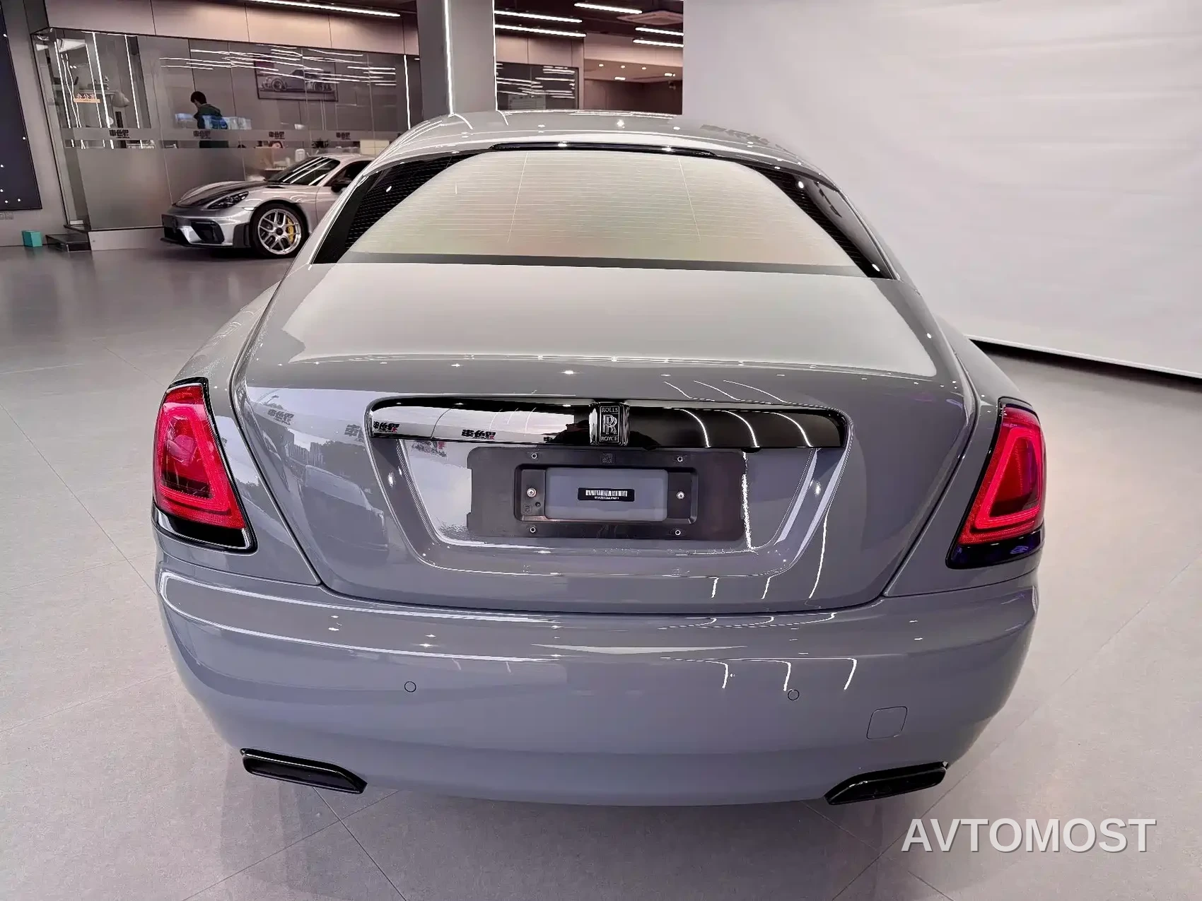 Rolls-Royce Wraith 2018 6.6T Black Badge — фото 3