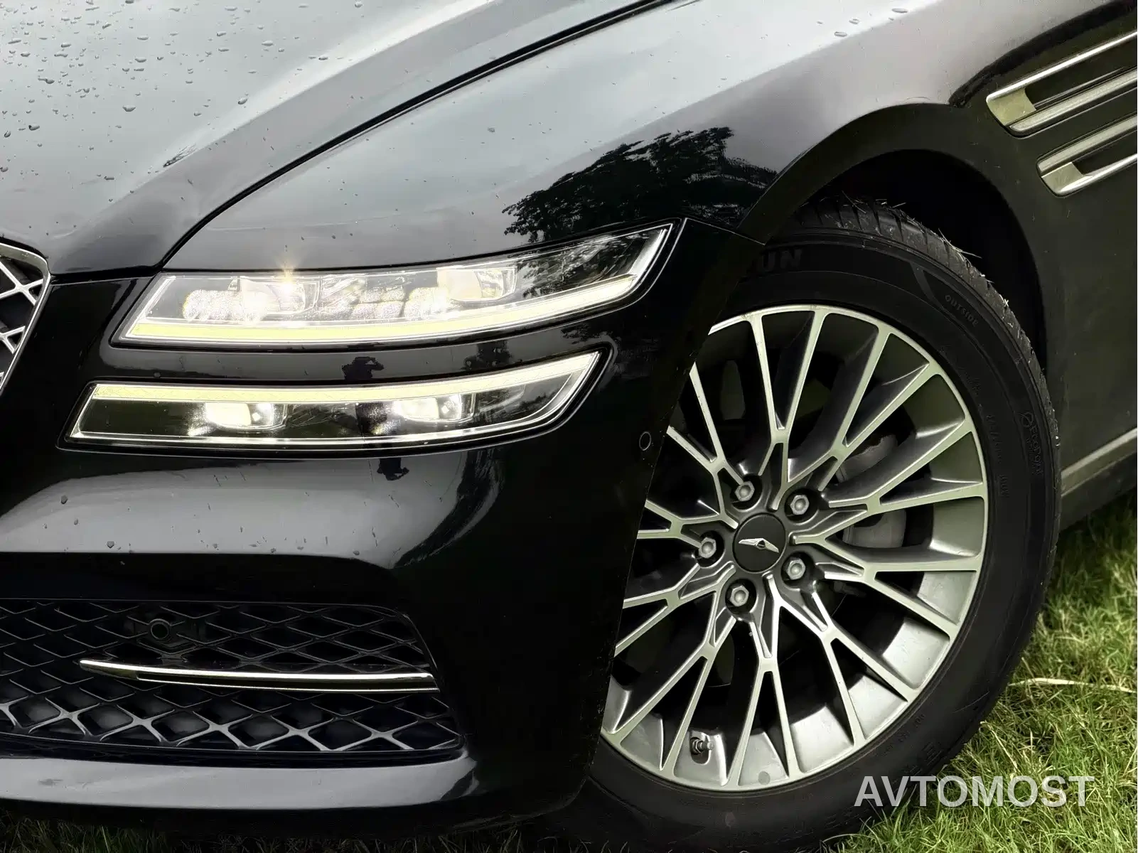 Genesis G80 2023 2.5T AWD Luxury Edition — фото 11