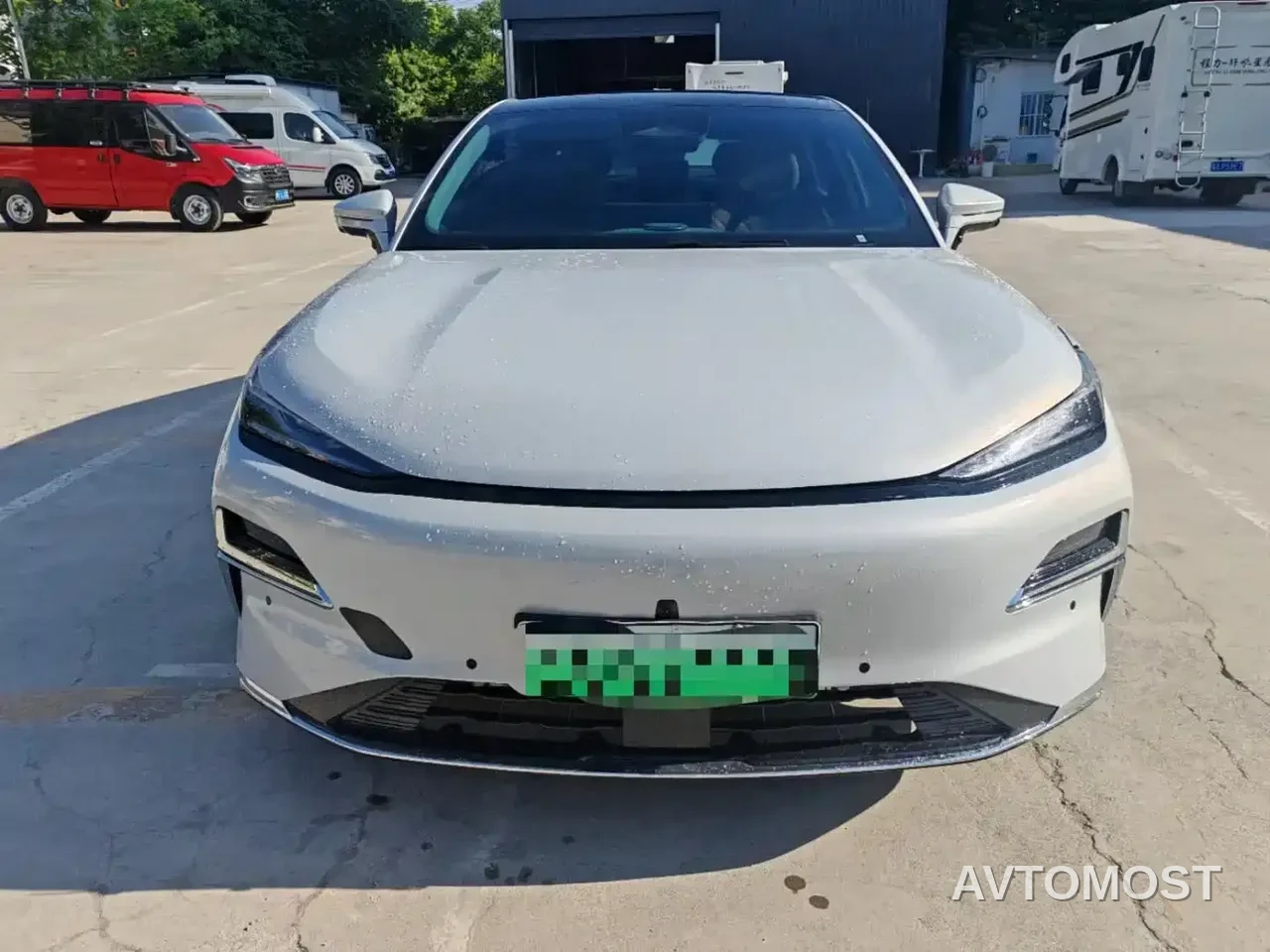 Geely Galaxy Xingyao 8 2025 130km EM-i Premium Edition — фото 2
