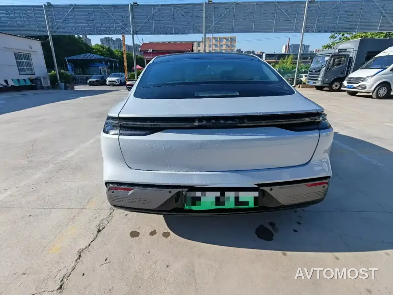 Geely Galaxy Xingyao 8 2025 130km EM-i Premium Edition — фото 8