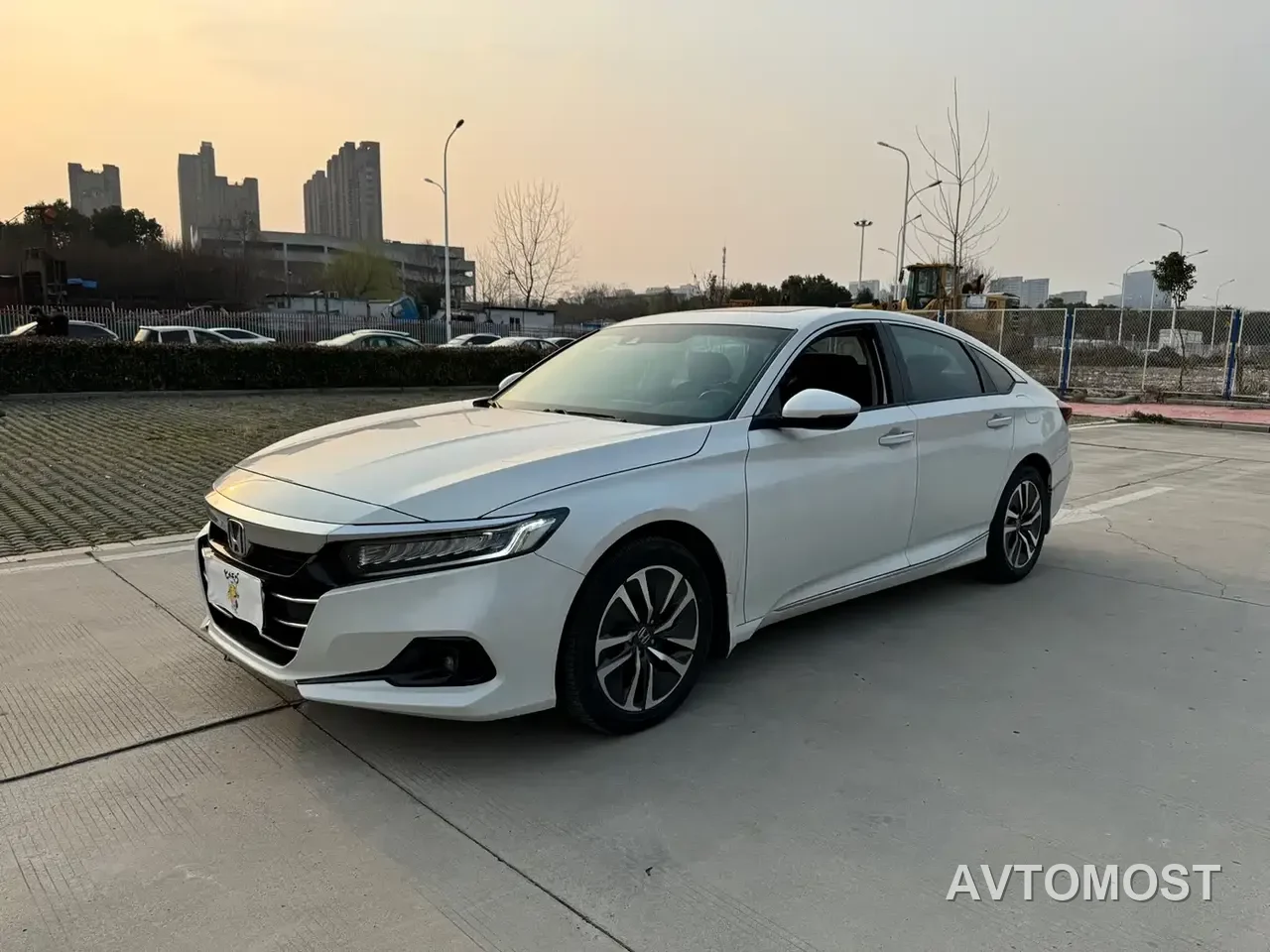 Honda Accord 2022 Sharp Hybrid 2.0L Sharp Leader Edition — фото 5