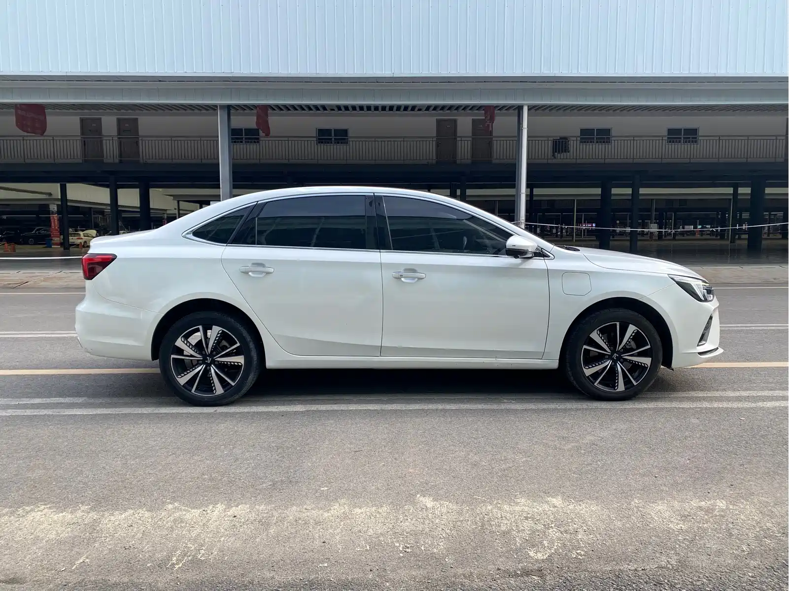 Roewe Feifan ER6 2020 620km Intelligent Edition — фото 4