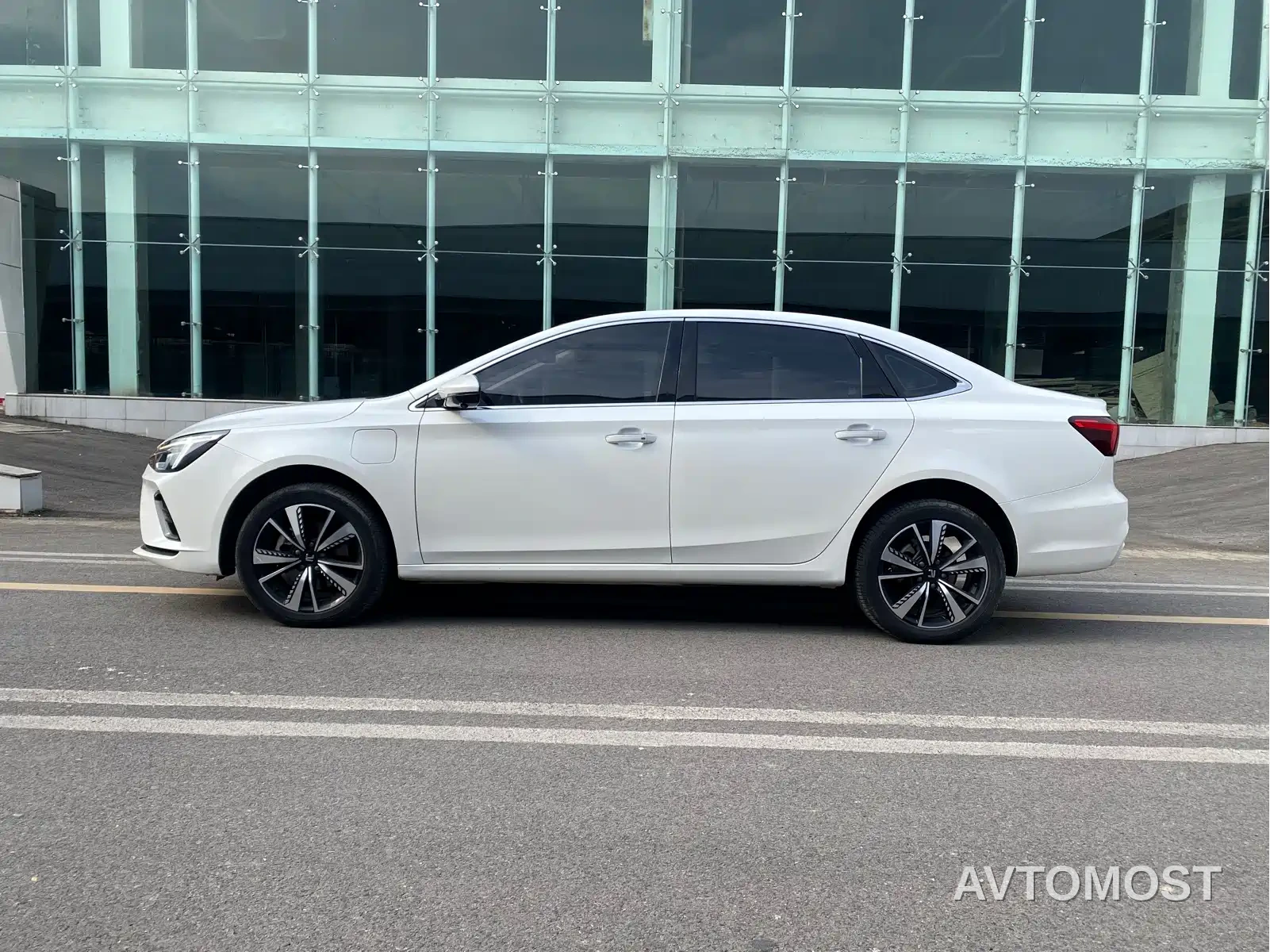 Roewe Feifan ER6 2020 620km Intelligent Edition — фото 12