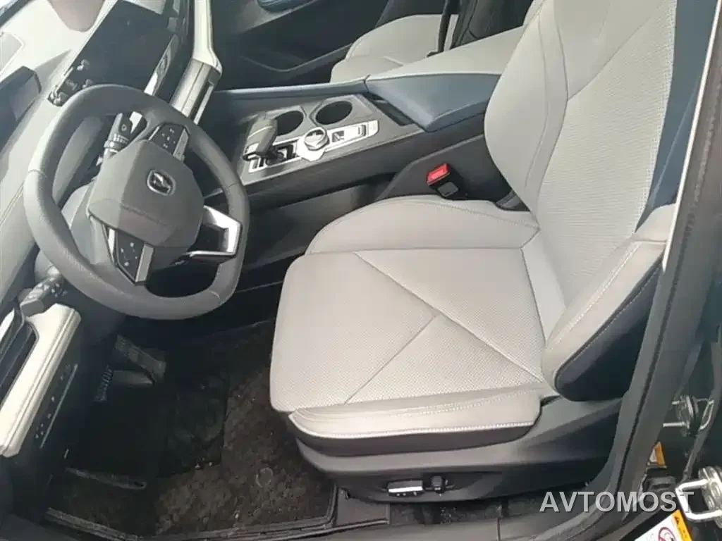 Changan UNI-V iDD 2023 ZhiDian iDD 1.5T 113km Smart Fun Edition — фото 11